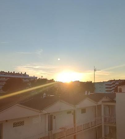 Marina'S Calm Apartment ซาลอว์ ภายนอก รูปภาพ