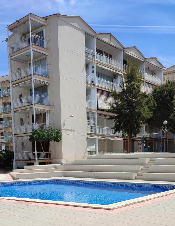 Marina'S Calm Apartment ซาลอว์ ภายนอก รูปภาพ