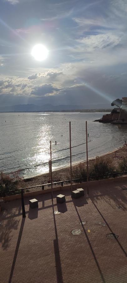 Marina'S Calm Apartment ซาลอว์ ภายนอก รูปภาพ