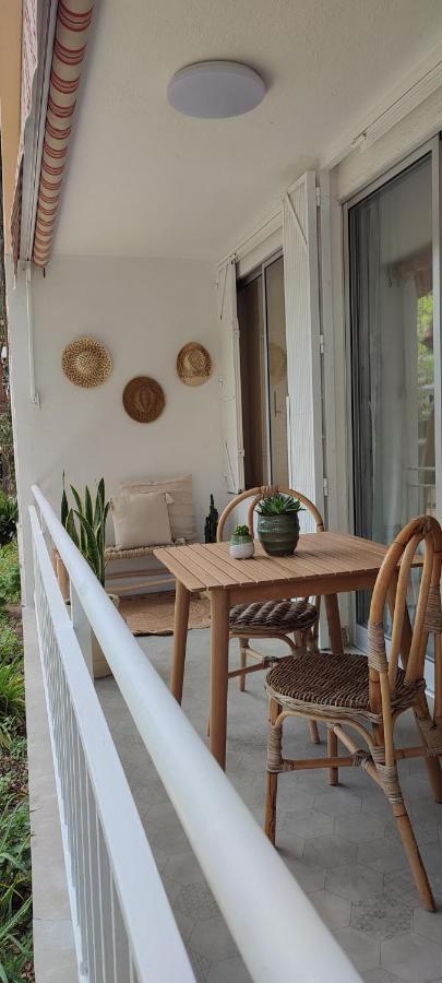 Marina'S Calm Apartment ซาลอว์ ภายนอก รูปภาพ