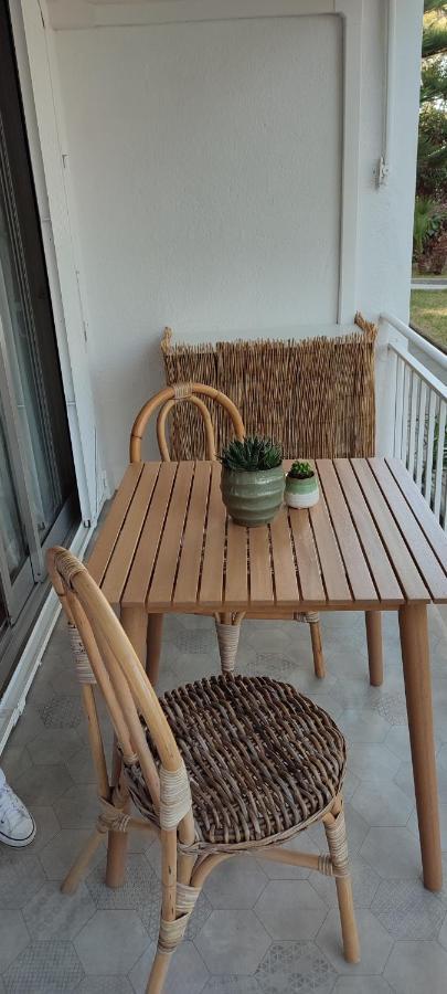 Marina'S Calm Apartment ซาลอว์ ภายนอก รูปภาพ