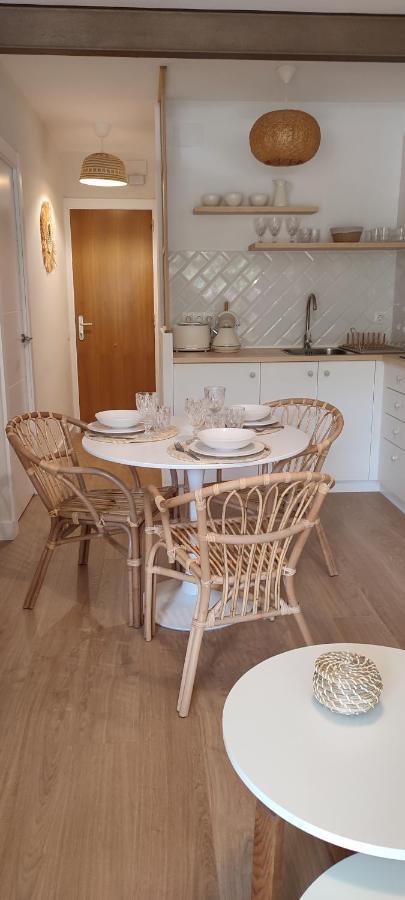 Marina'S Calm Apartment ซาลอว์ ภายนอก รูปภาพ