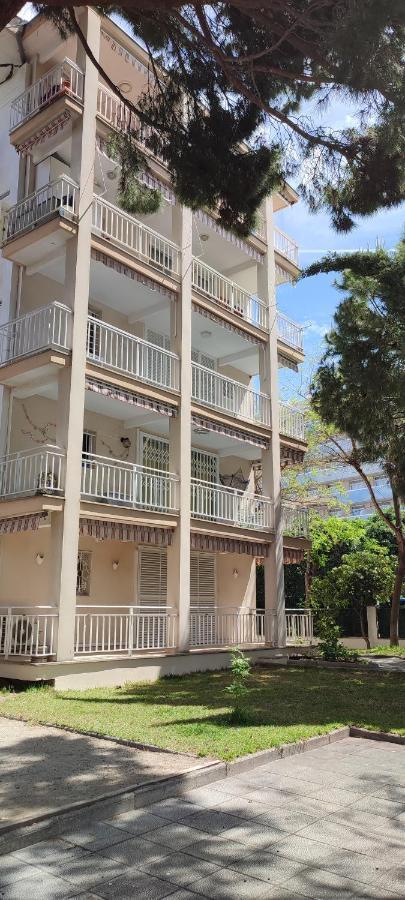 Marina'S Calm Apartment ซาลอว์ ภายนอก รูปภาพ